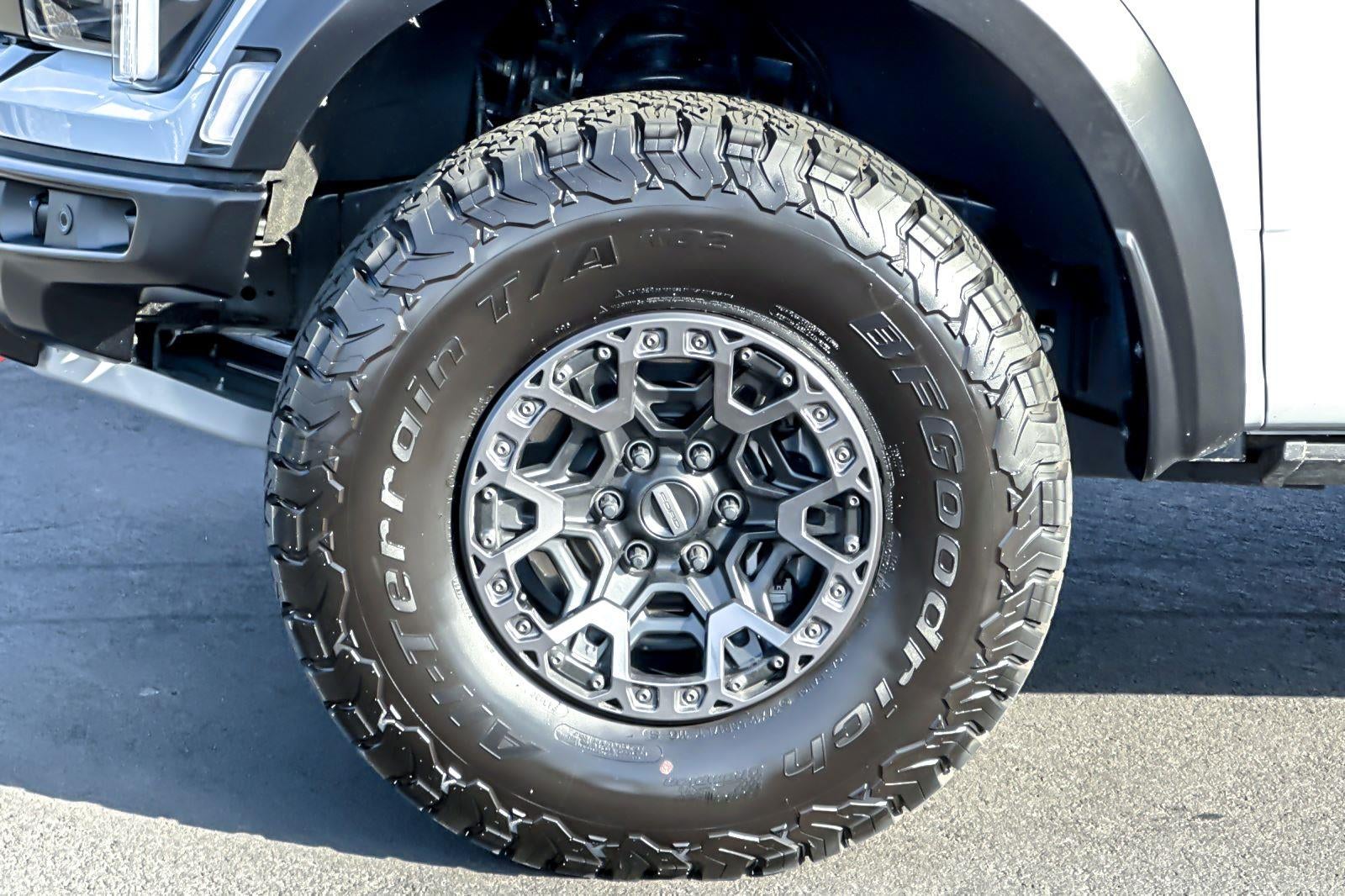 2025 Ford F-150 Raptor R