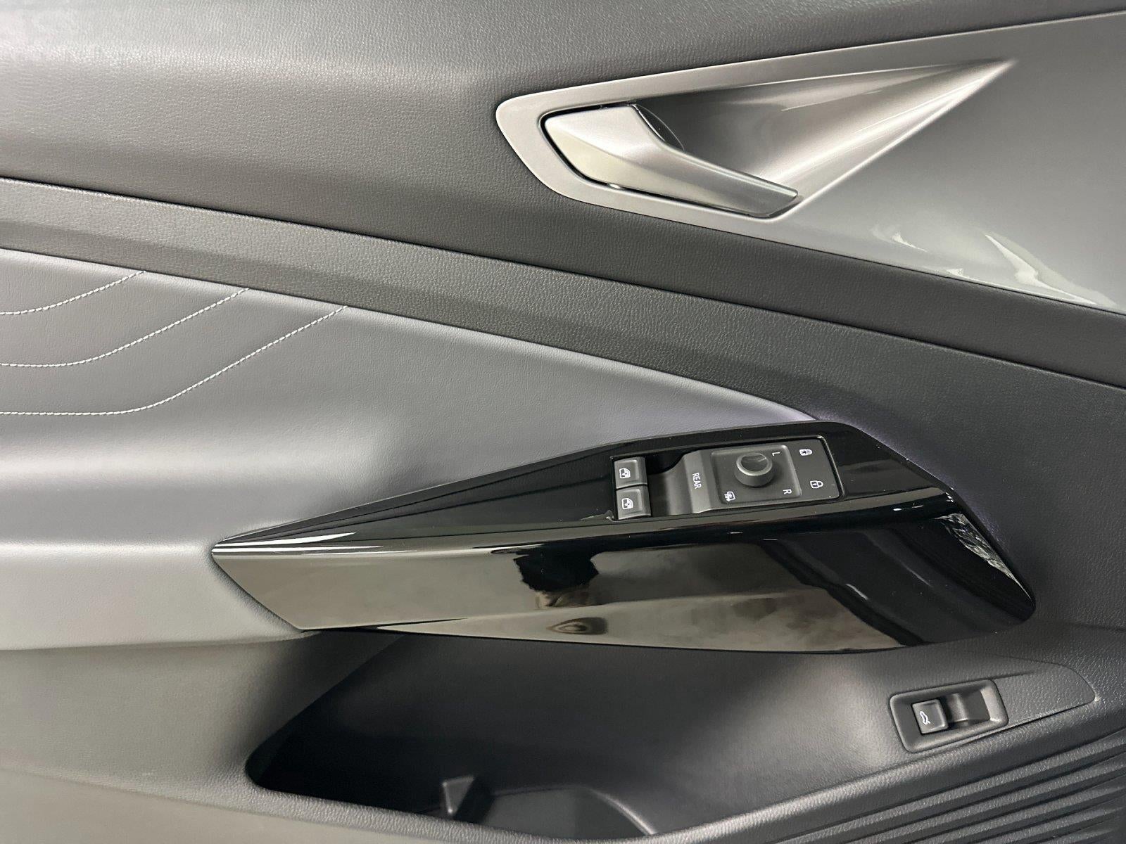 2023 Volkswagen ID.4 S