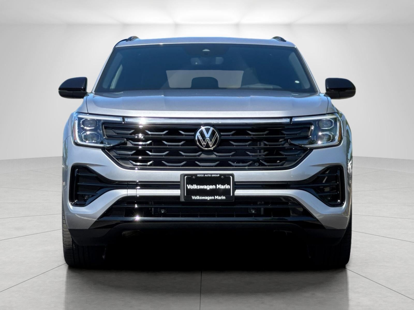 2026 Volkswagen Atlas Cross Sport 2.0T SEL R-Line Black
