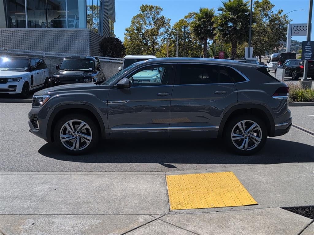 2024 Volkswagen Atlas Cross Sport 2.0T SEL R-Line
