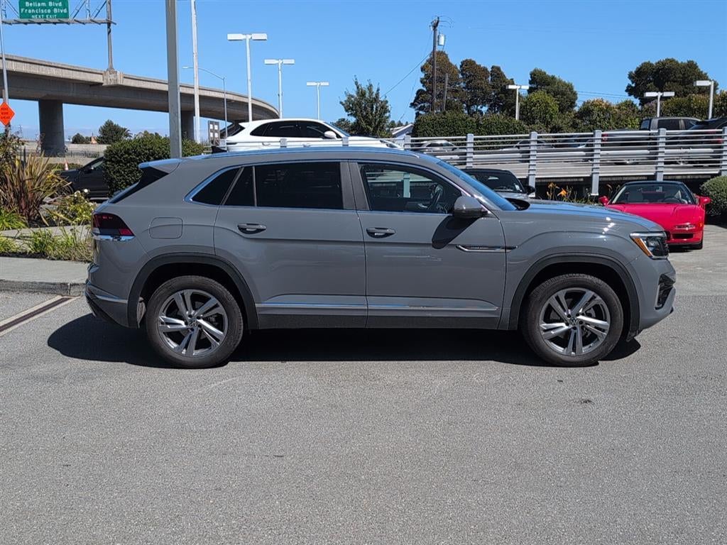 2024 Volkswagen Atlas Cross Sport 2.0T SEL R-Line