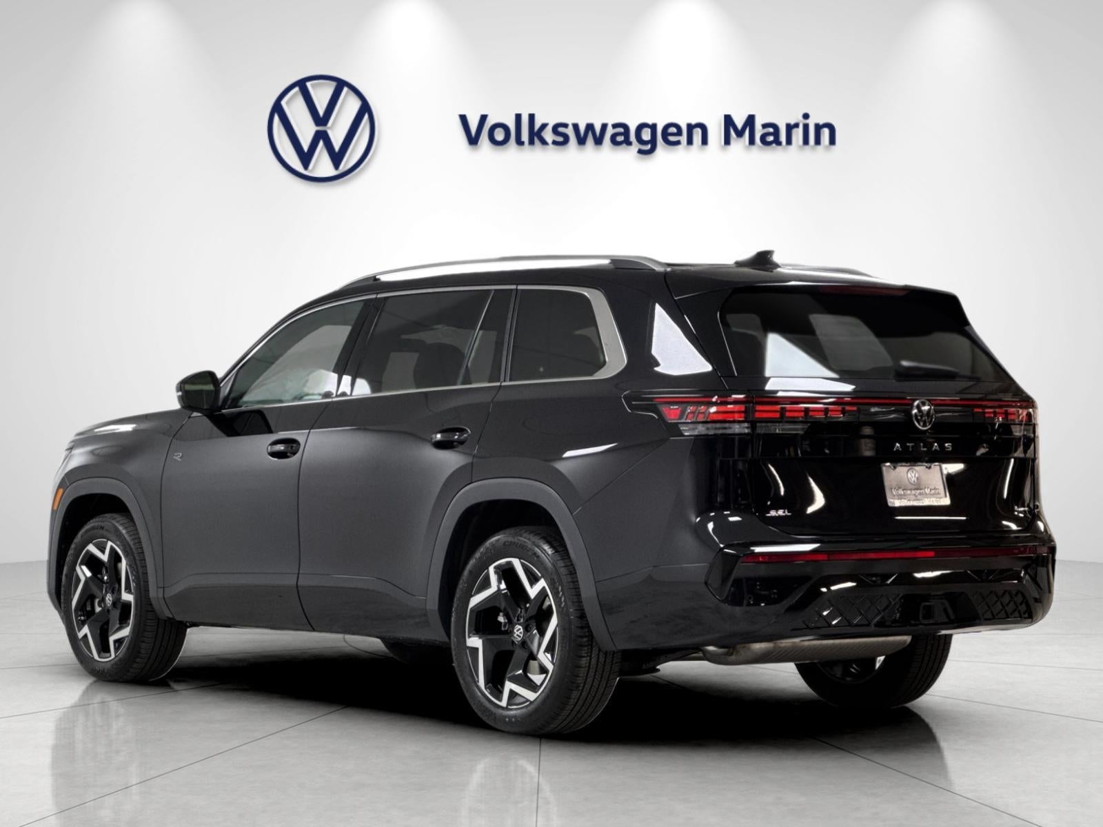 2027 Volkswagen Atlas SEL R-Line