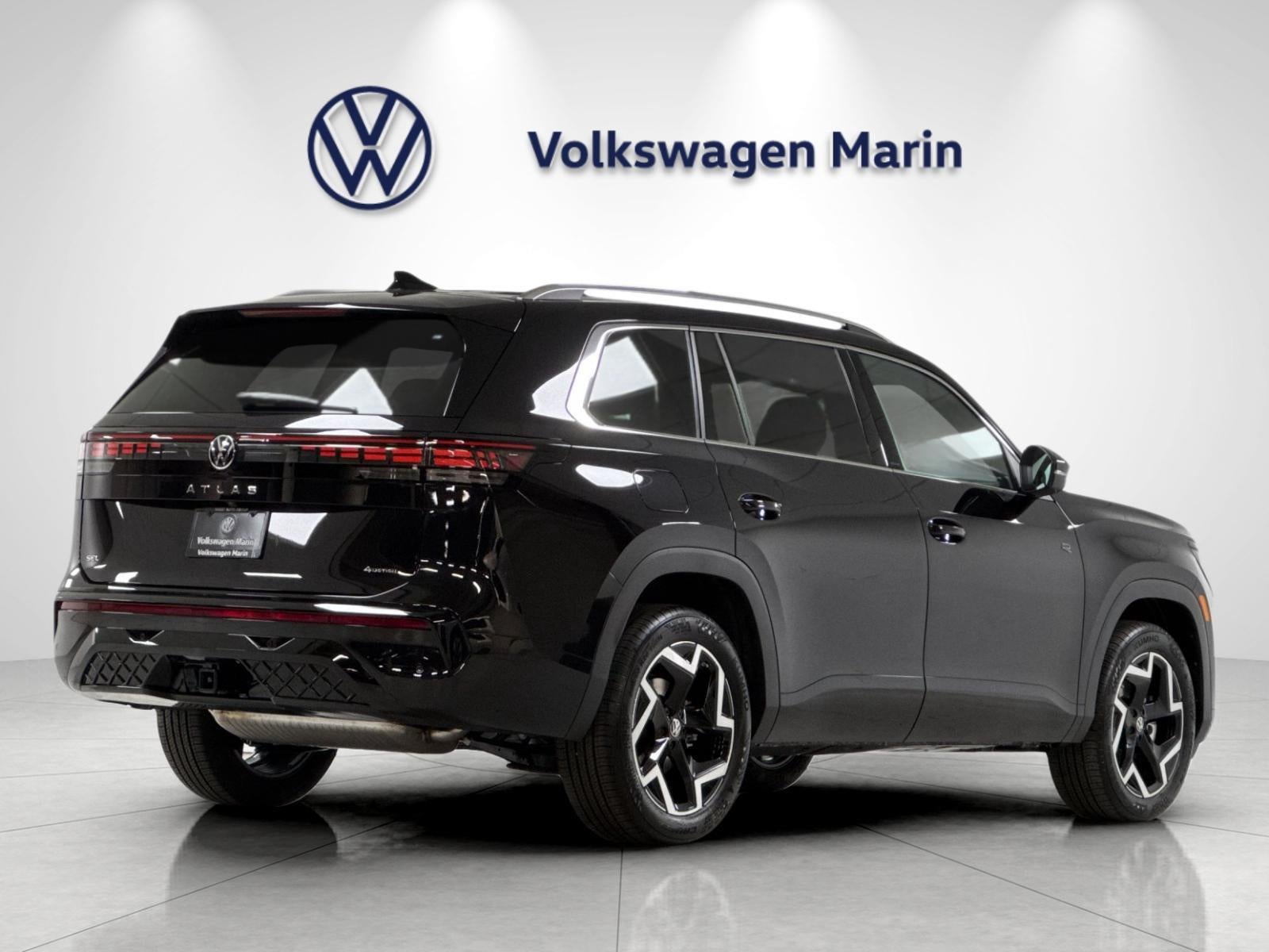 2027 Volkswagen Atlas SEL R-Line