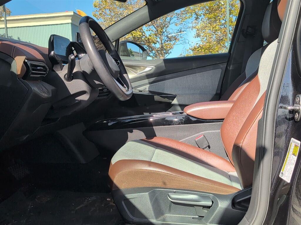 2023 Volkswagen ID.4 Pro