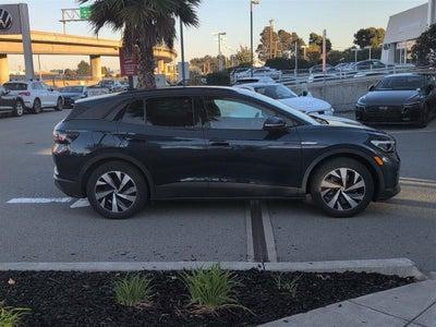 2023 Volkswagen ID.4 Pro