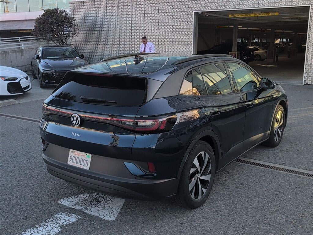 2023 Volkswagen ID.4 Pro