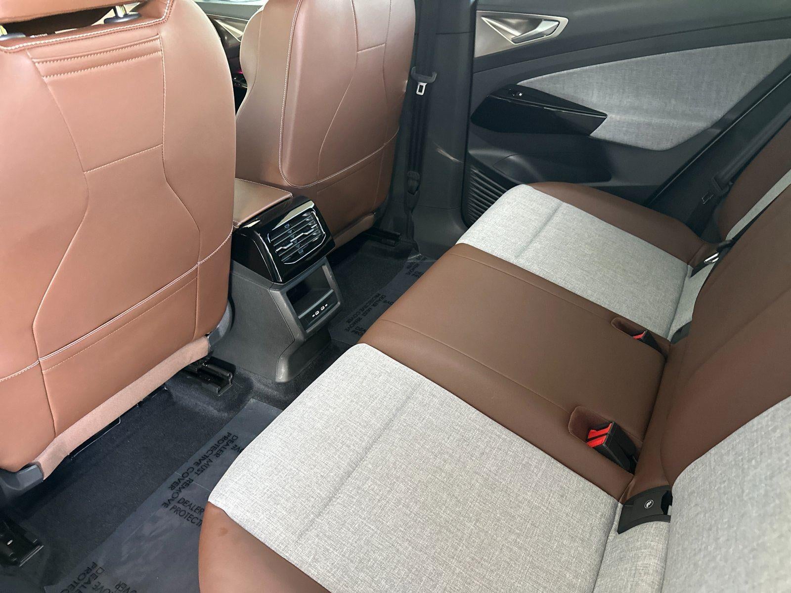 2023 Volkswagen ID.4 Pro