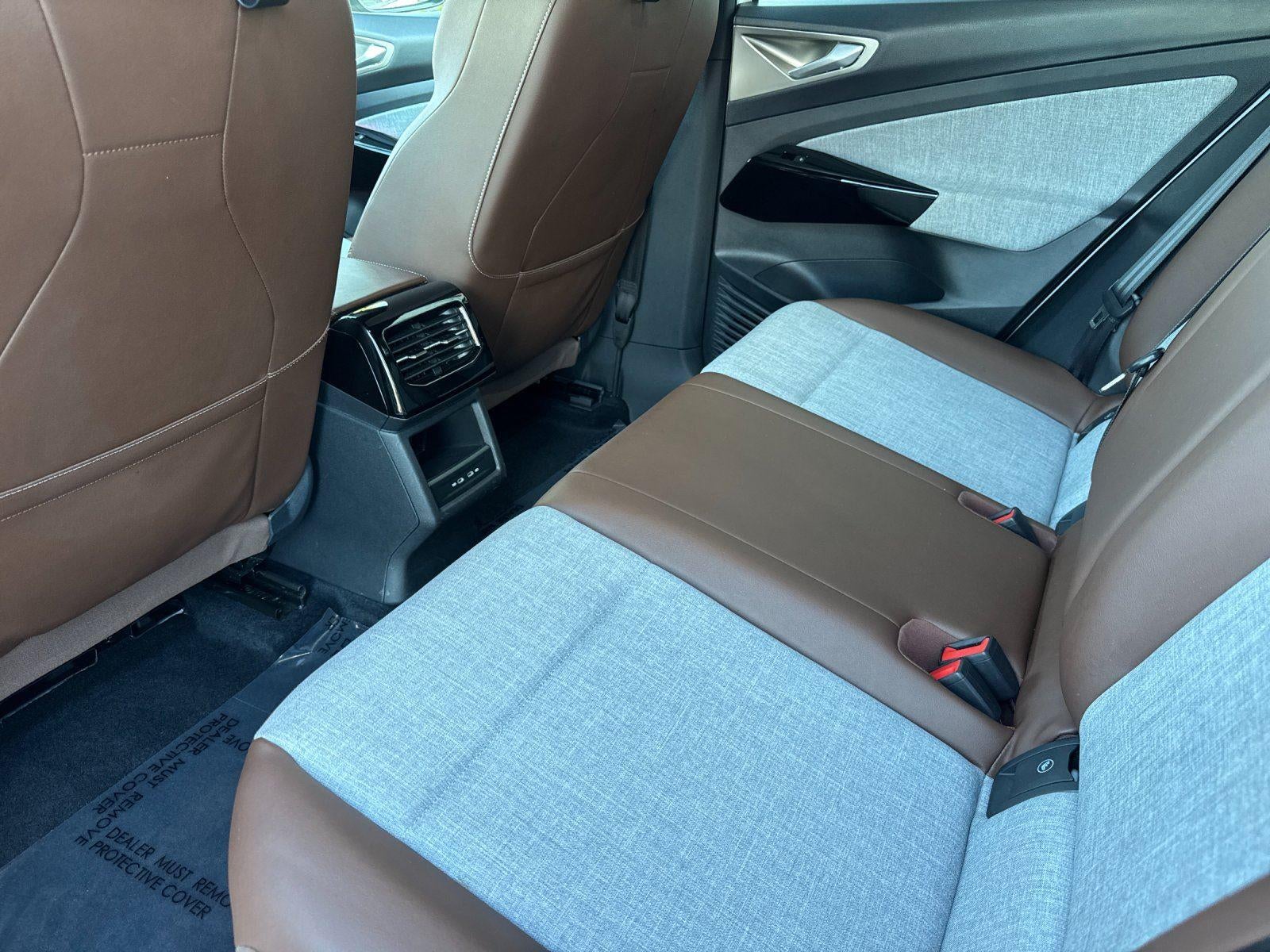 2023 Volkswagen ID.4 Pro