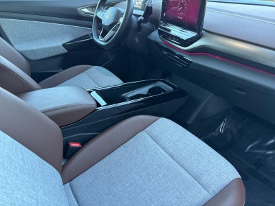 2023 Volkswagen ID.4 Pro