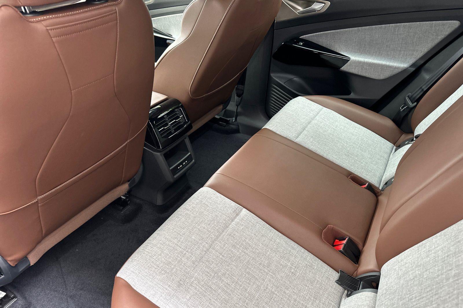 2025 Volkswagen ID.4 Pro