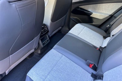 2025 Volkswagen ID.4 Pro