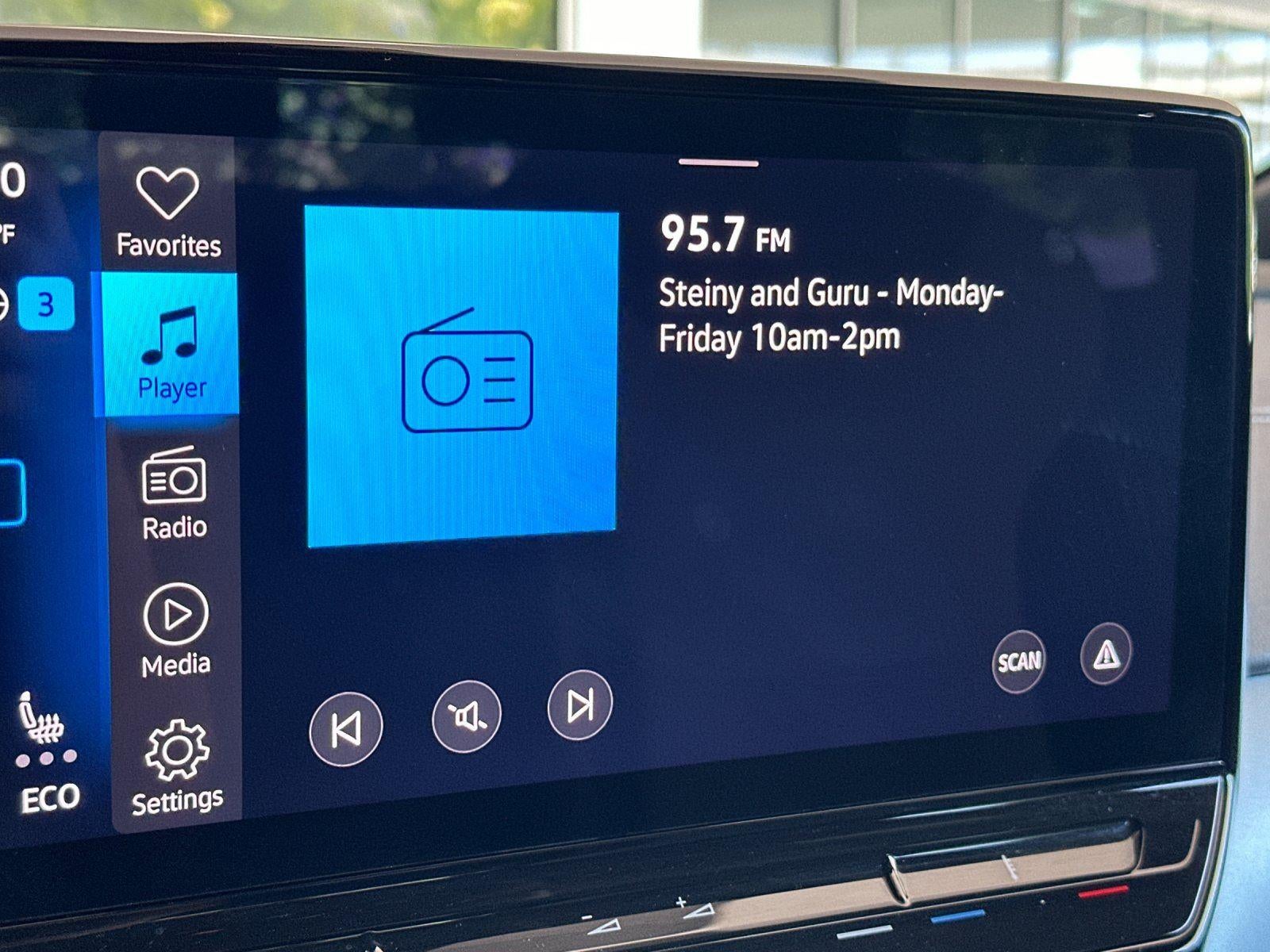 2023 Volkswagen ID.4 Pro