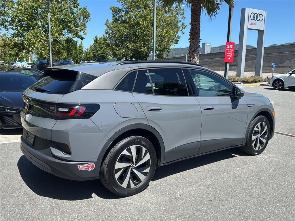2023 Volkswagen ID.4 Pro