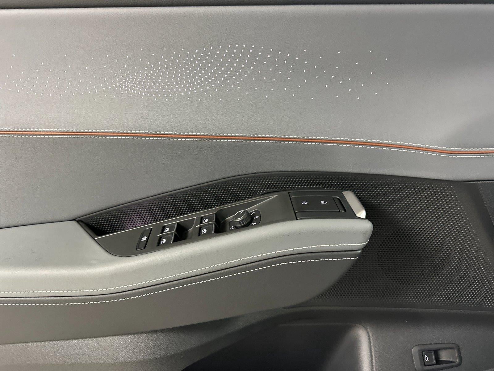 2027 Volkswagen Atlas SEL Premium R-Line