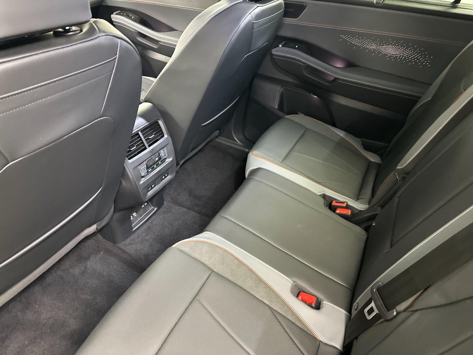 2027 Volkswagen Atlas SEL Premium R-Line