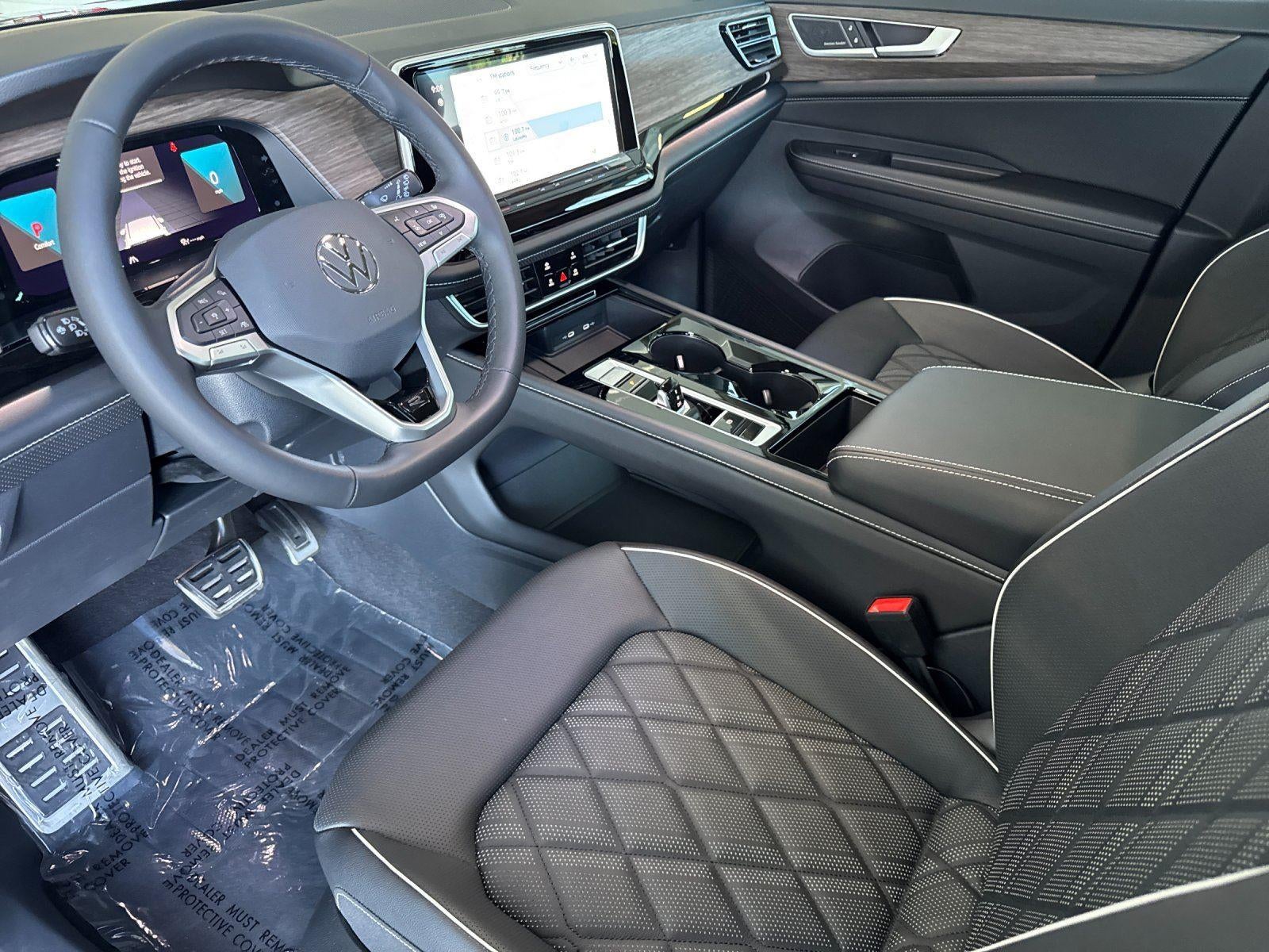 2026 Volkswagen Atlas 2.0T SEL Premium R-Line