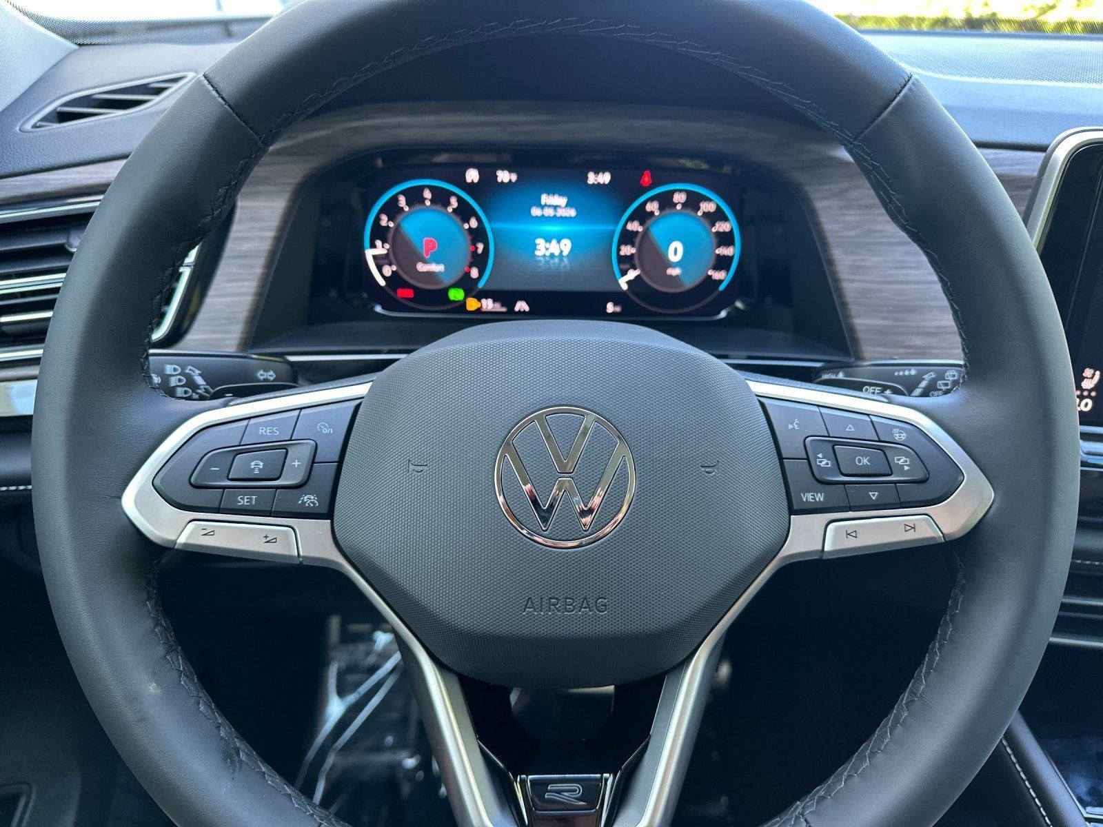 2026 Volkswagen Atlas 2.0T SEL Premium R-Line