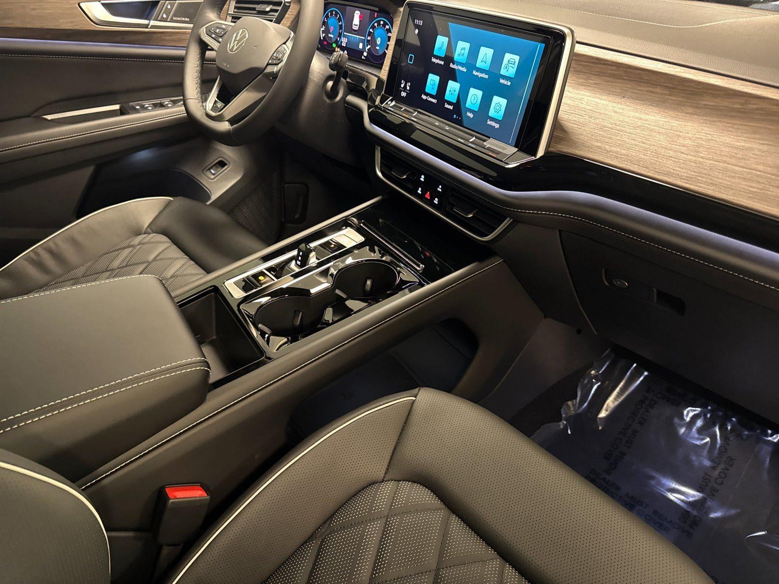 2026 Volkswagen Atlas 2.0T SEL Premium R-Line