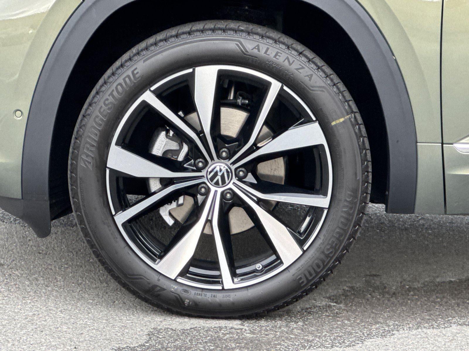 2026 Volkswagen Atlas 2.0T SEL Premium R-Line