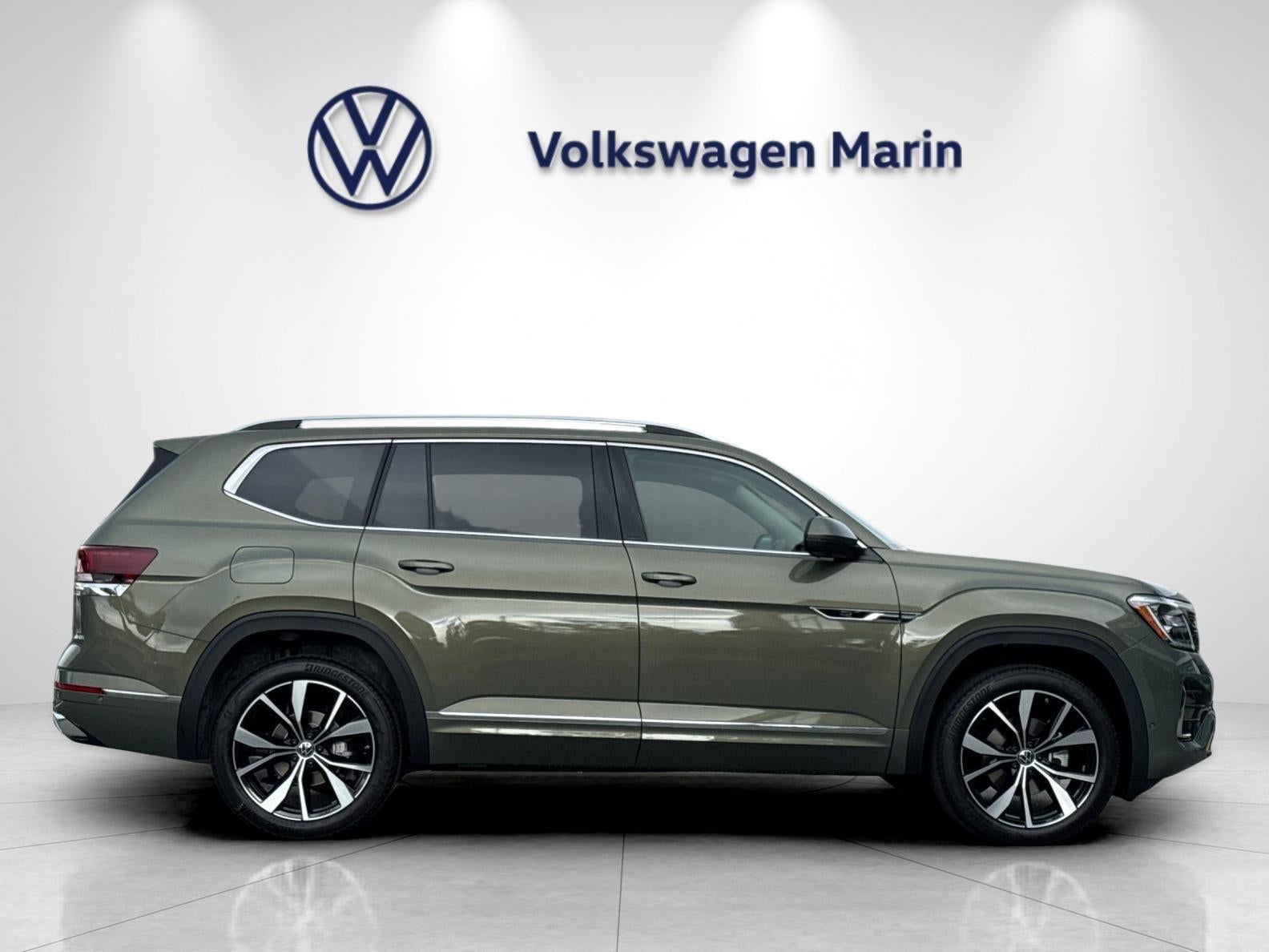 2026 Volkswagen Atlas 2.0T SEL Premium R-Line