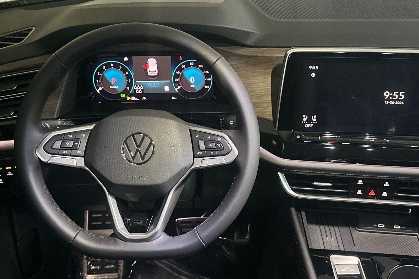 2026 Volkswagen Atlas 2.0T SEL Premium R-Line