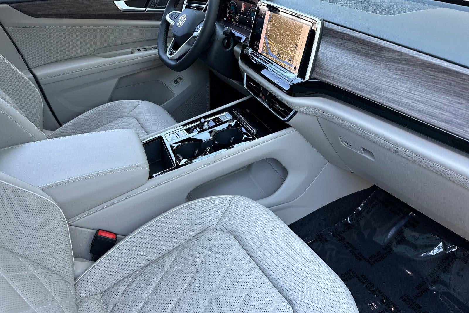 2026 Volkswagen Atlas 2.0T SEL Premium R-Line