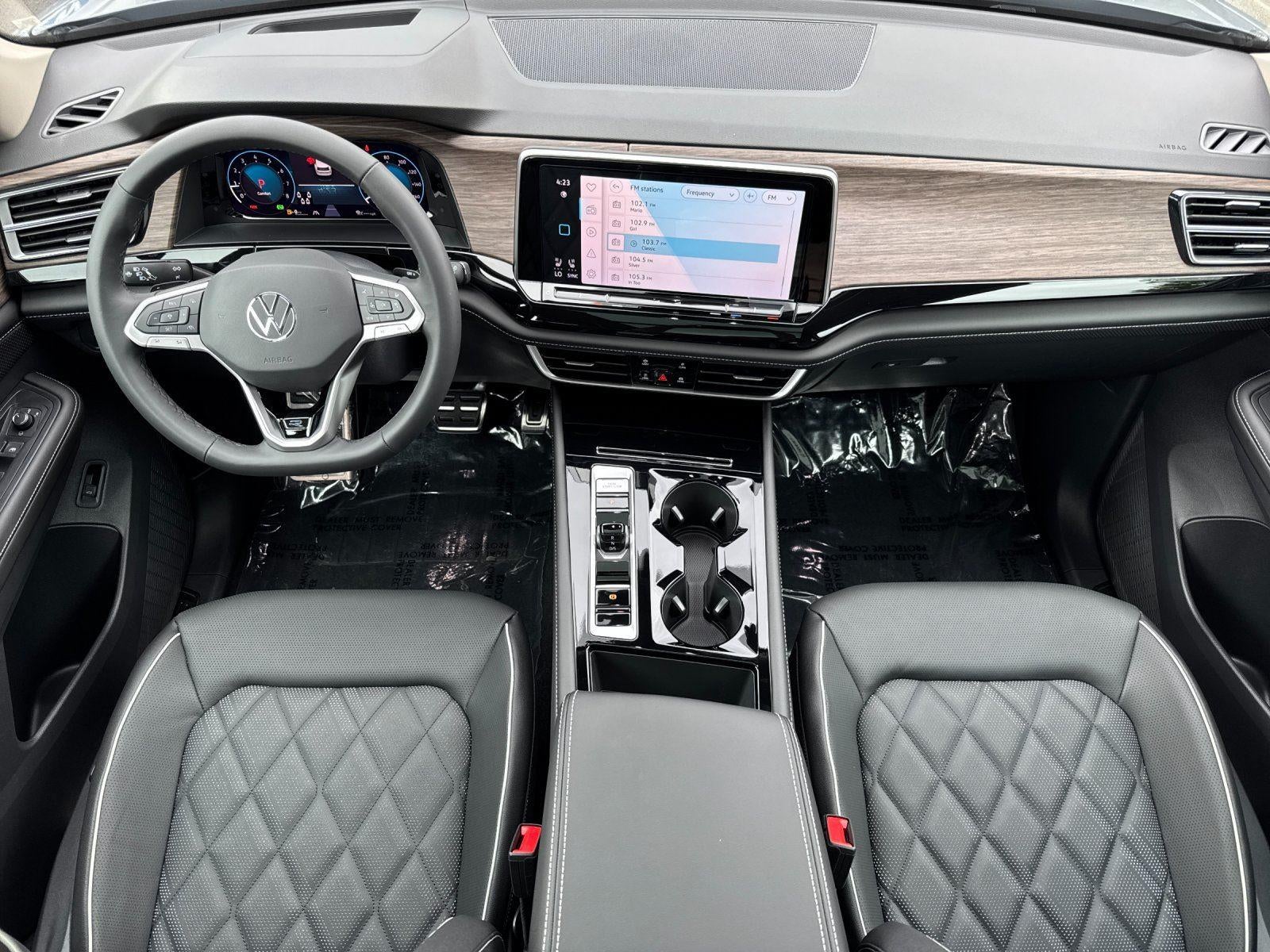 2026 Volkswagen Atlas 2.0T SEL Premium R-Line