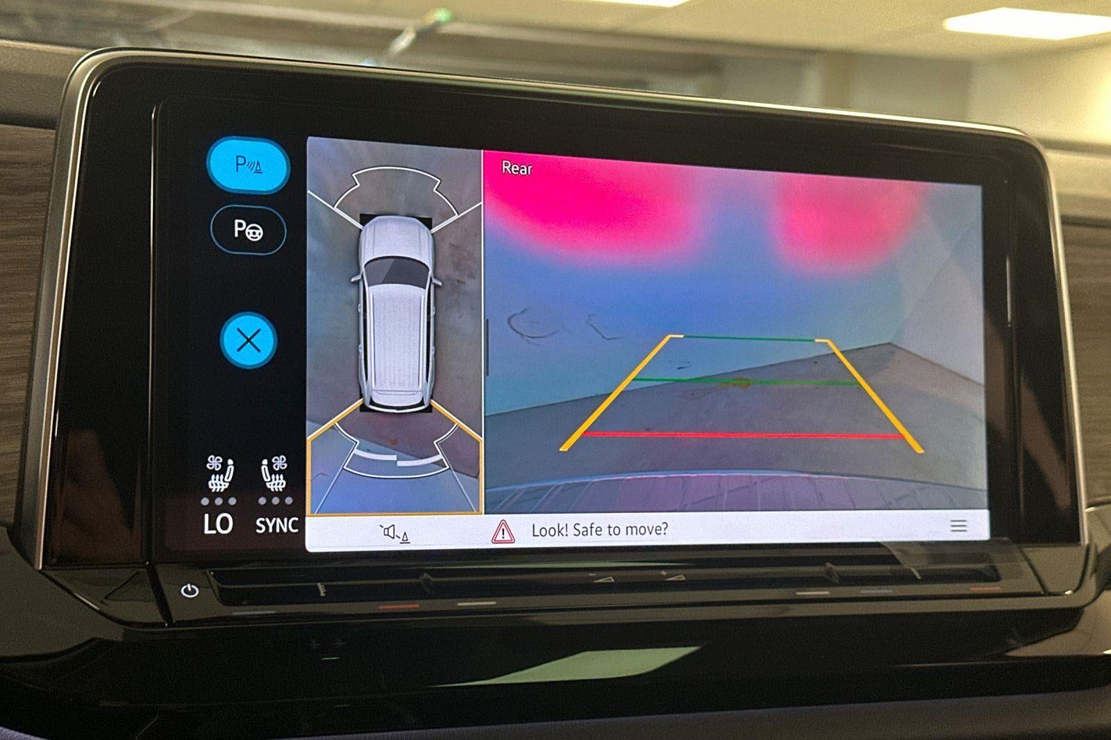 2025 Volkswagen Atlas 2.0T SEL Premium R-Line