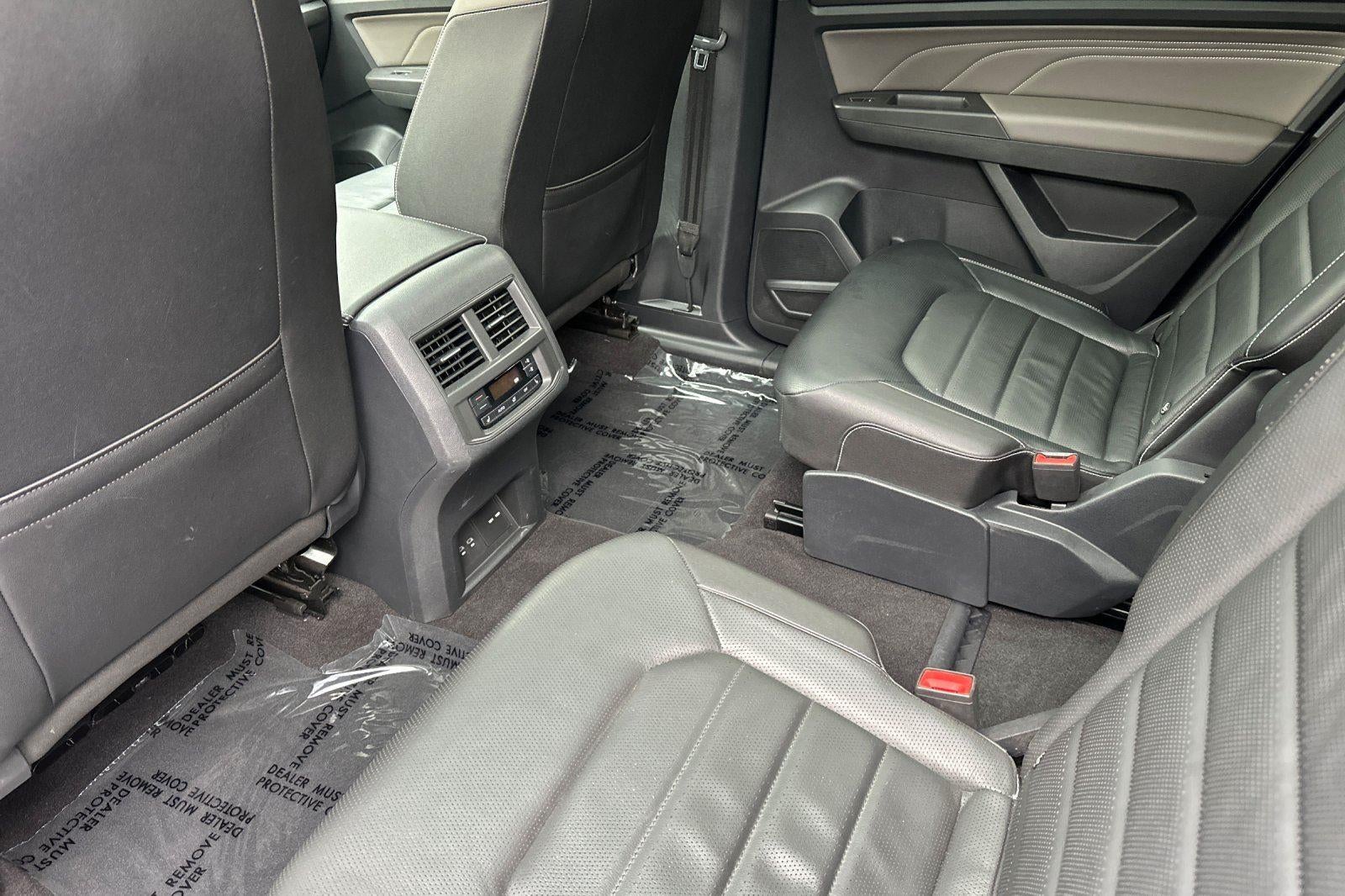 2023 Volkswagen Atlas 3.6L V6 SEL Premium R-Line