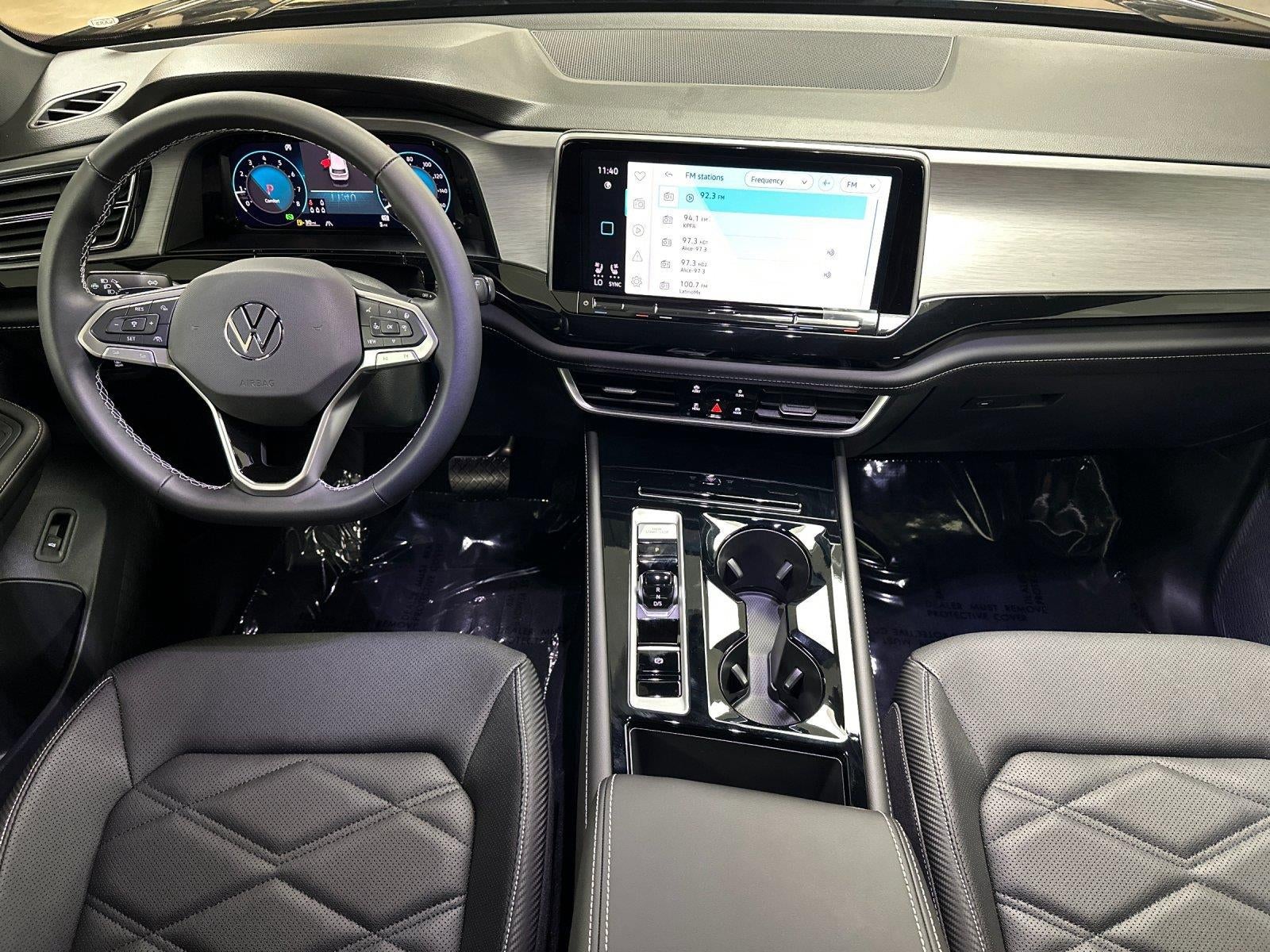 2026 Volkswagen Atlas Cross Sport 2.0T SE w/Technology