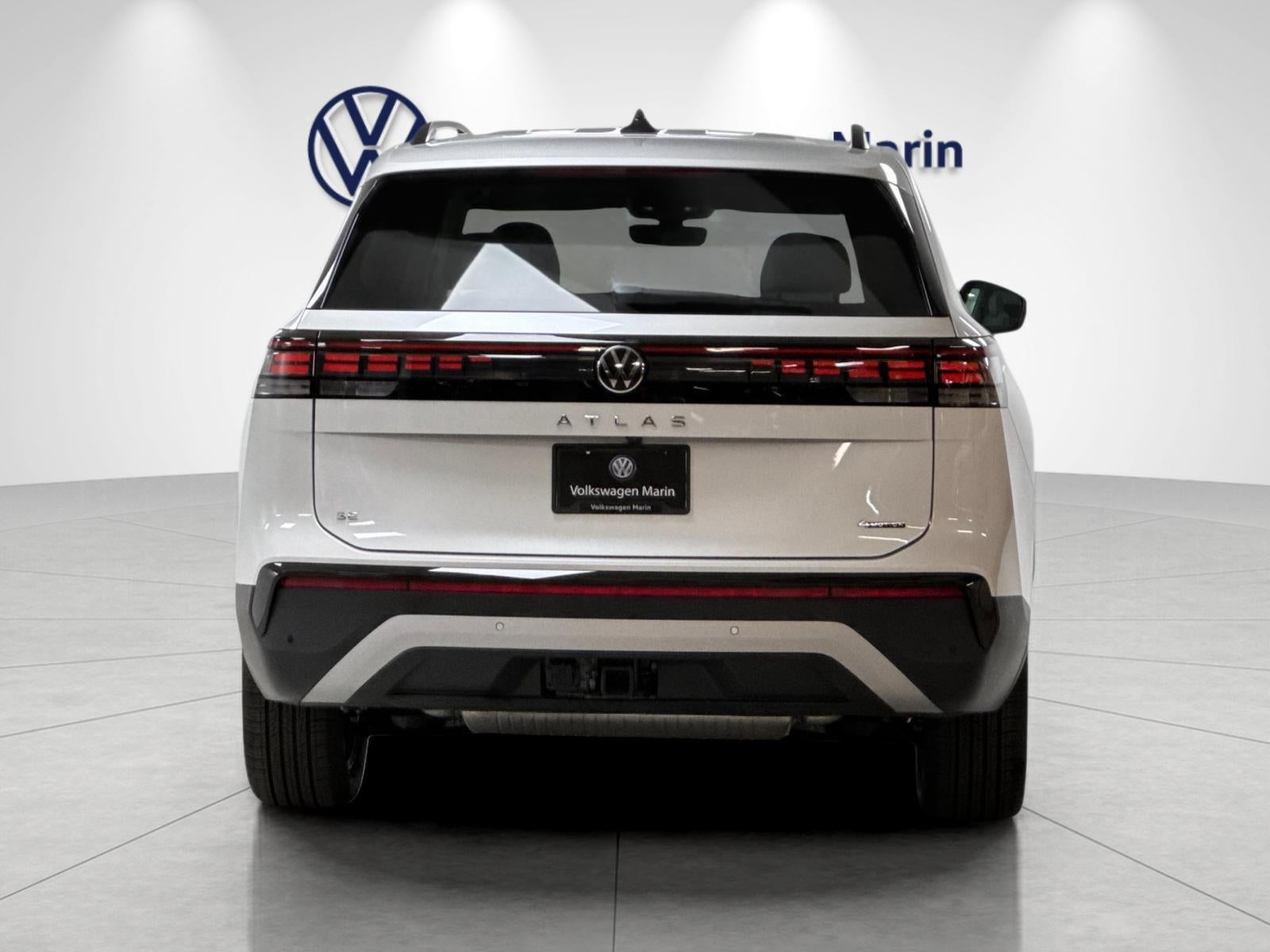 2027 Volkswagen Atlas SE w/Technology