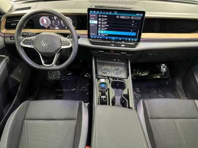 2027 Volkswagen Atlas SE w/Technology