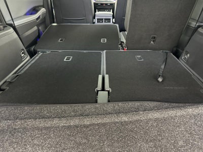 2027 Volkswagen Atlas SE w/Technology