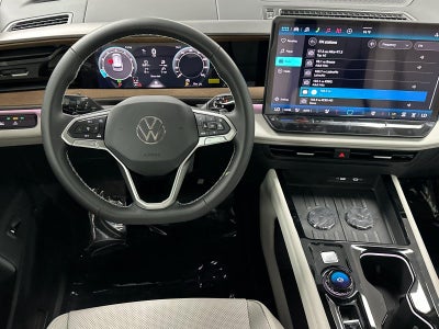 2027 Volkswagen Atlas SE w/Technology