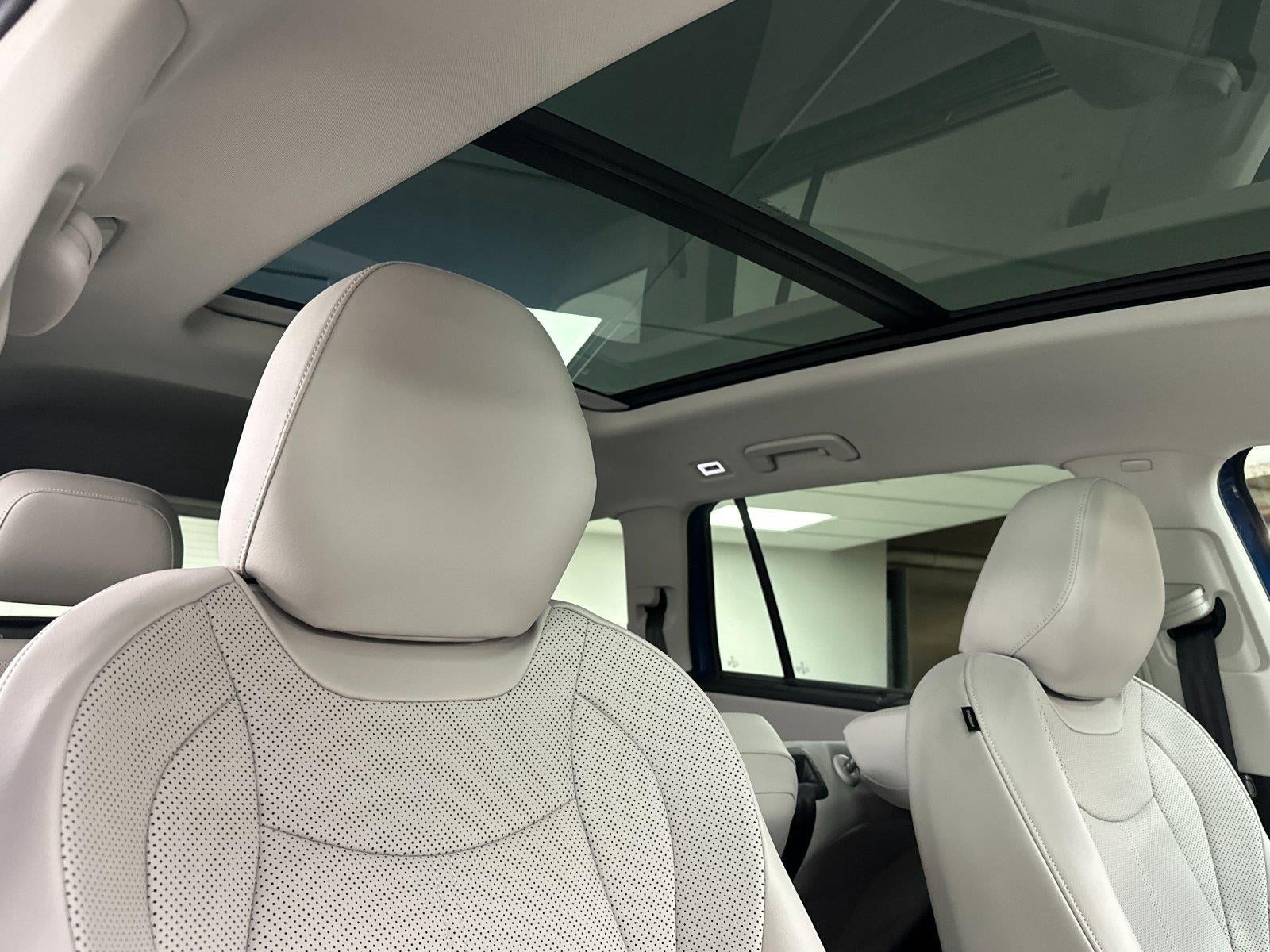 2027 Volkswagen Atlas SE w/Technology