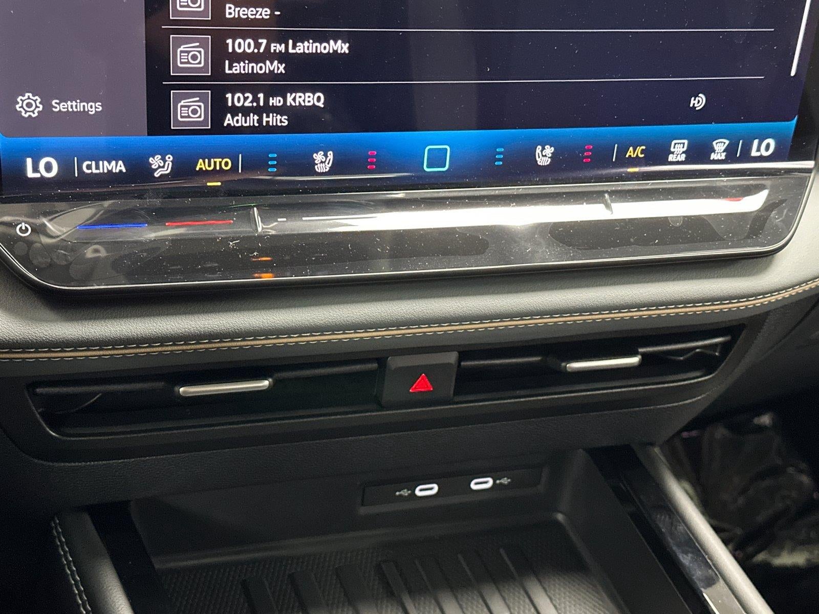 2027 Volkswagen Atlas SE w/Technology