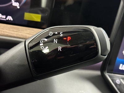 2027 Volkswagen Atlas SE w/Technology