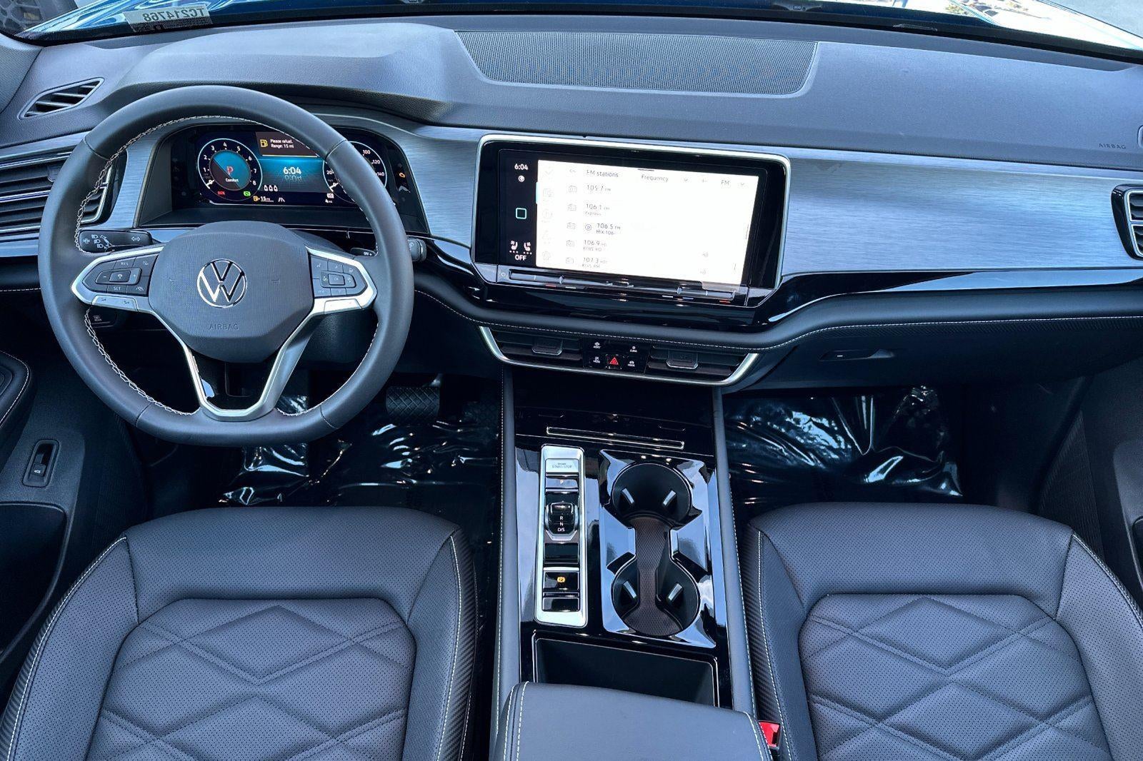 2026 Volkswagen Atlas Cross Sport 2.0T SE w/Technology