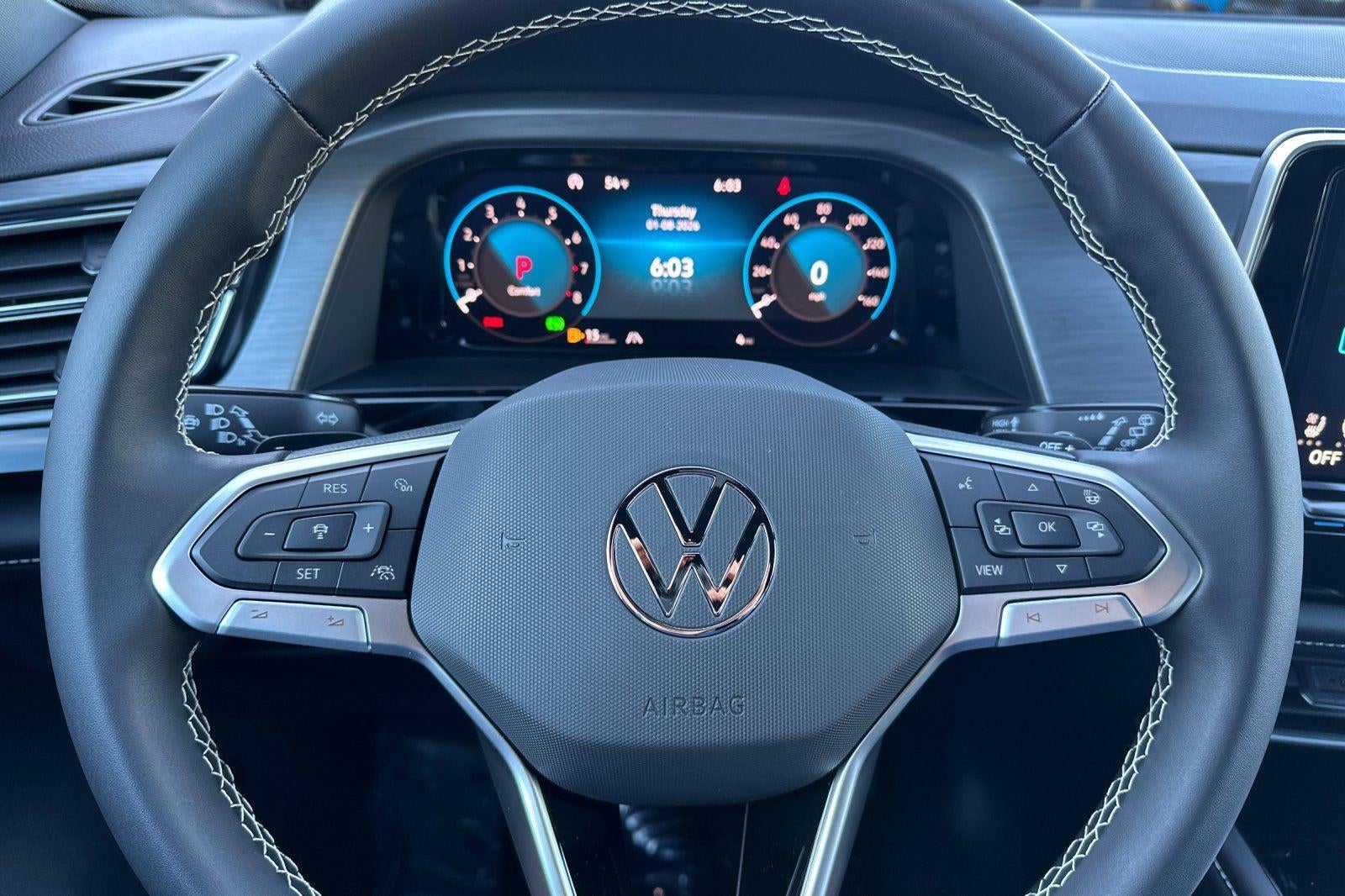 2026 Volkswagen Atlas Cross Sport 2.0T SE w/Technology