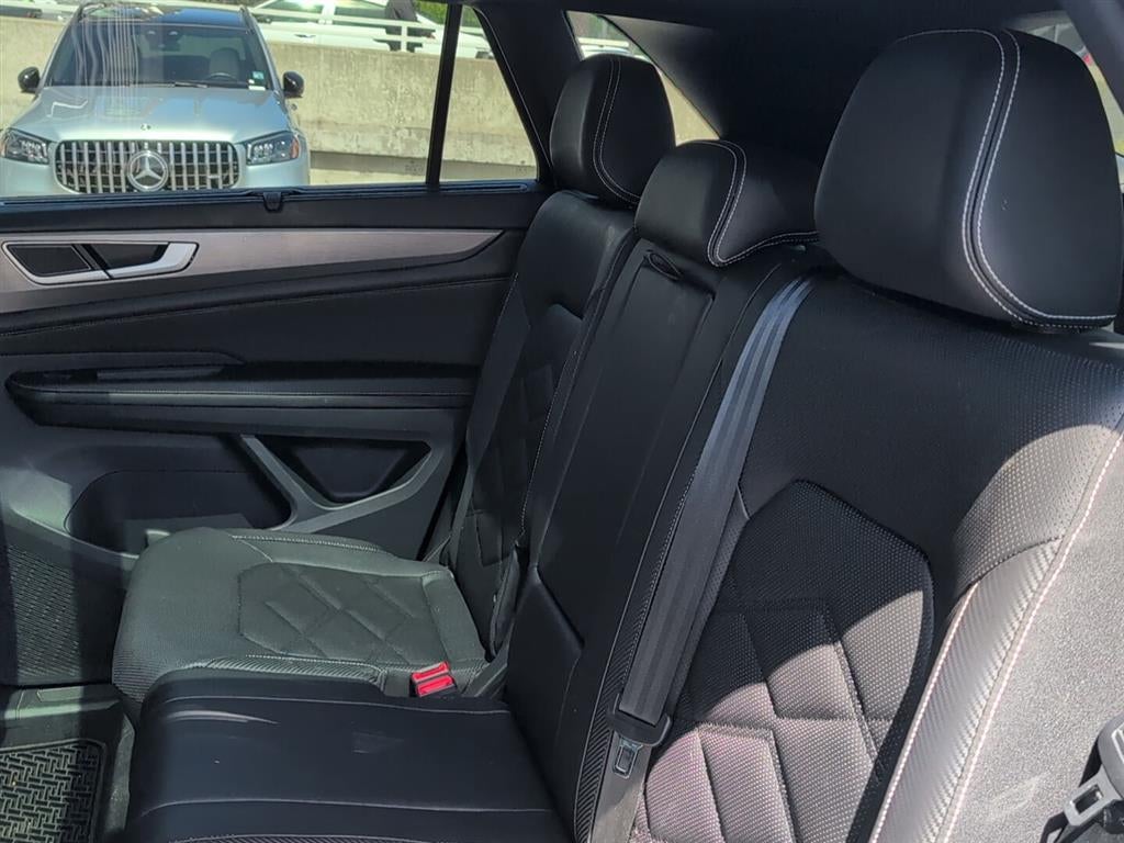 2024 Volkswagen Atlas Cross Sport 2.0T SE w/Technology