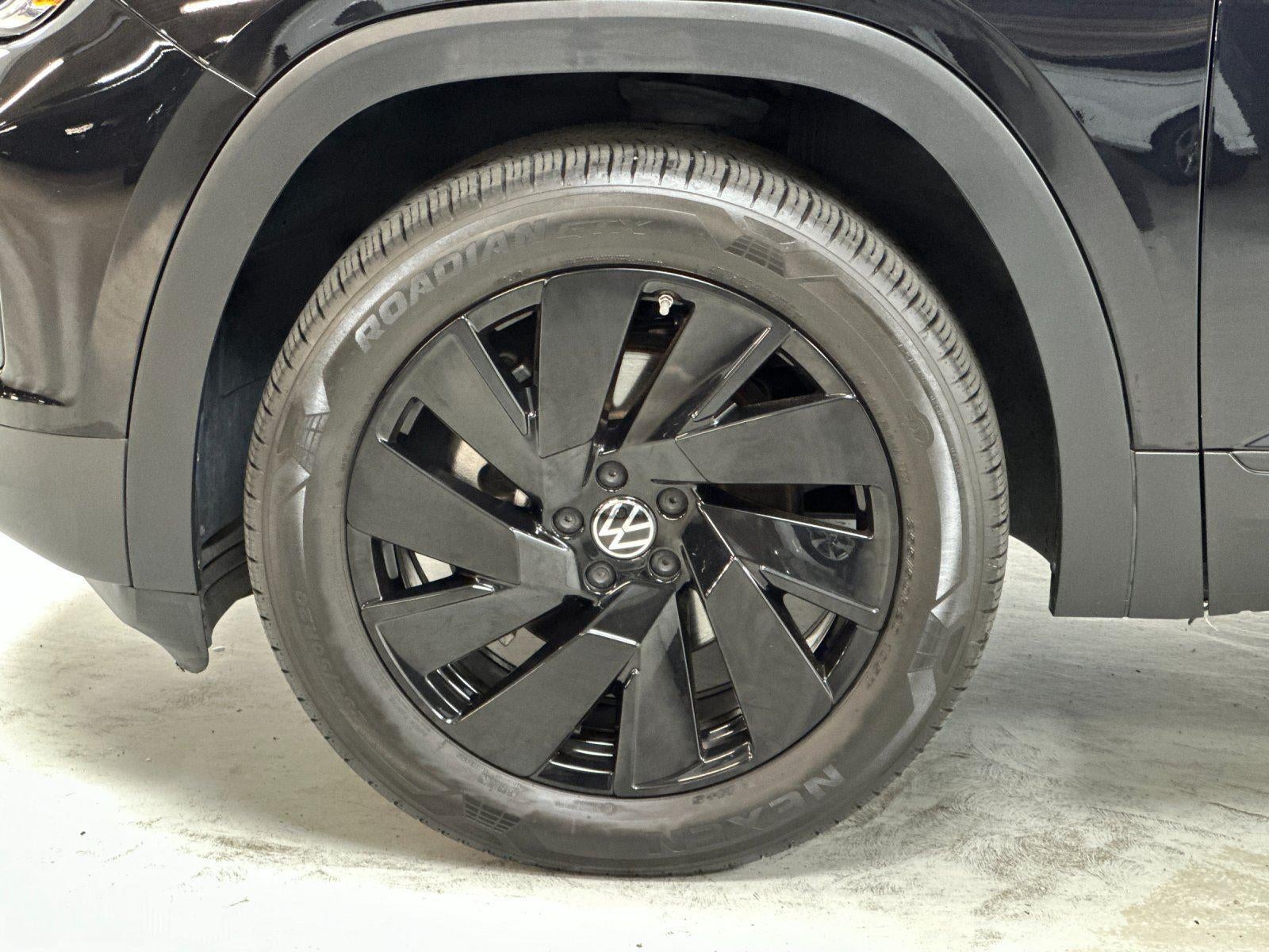 2024 Volkswagen Atlas Cross Sport 2.0T SE w/Technology