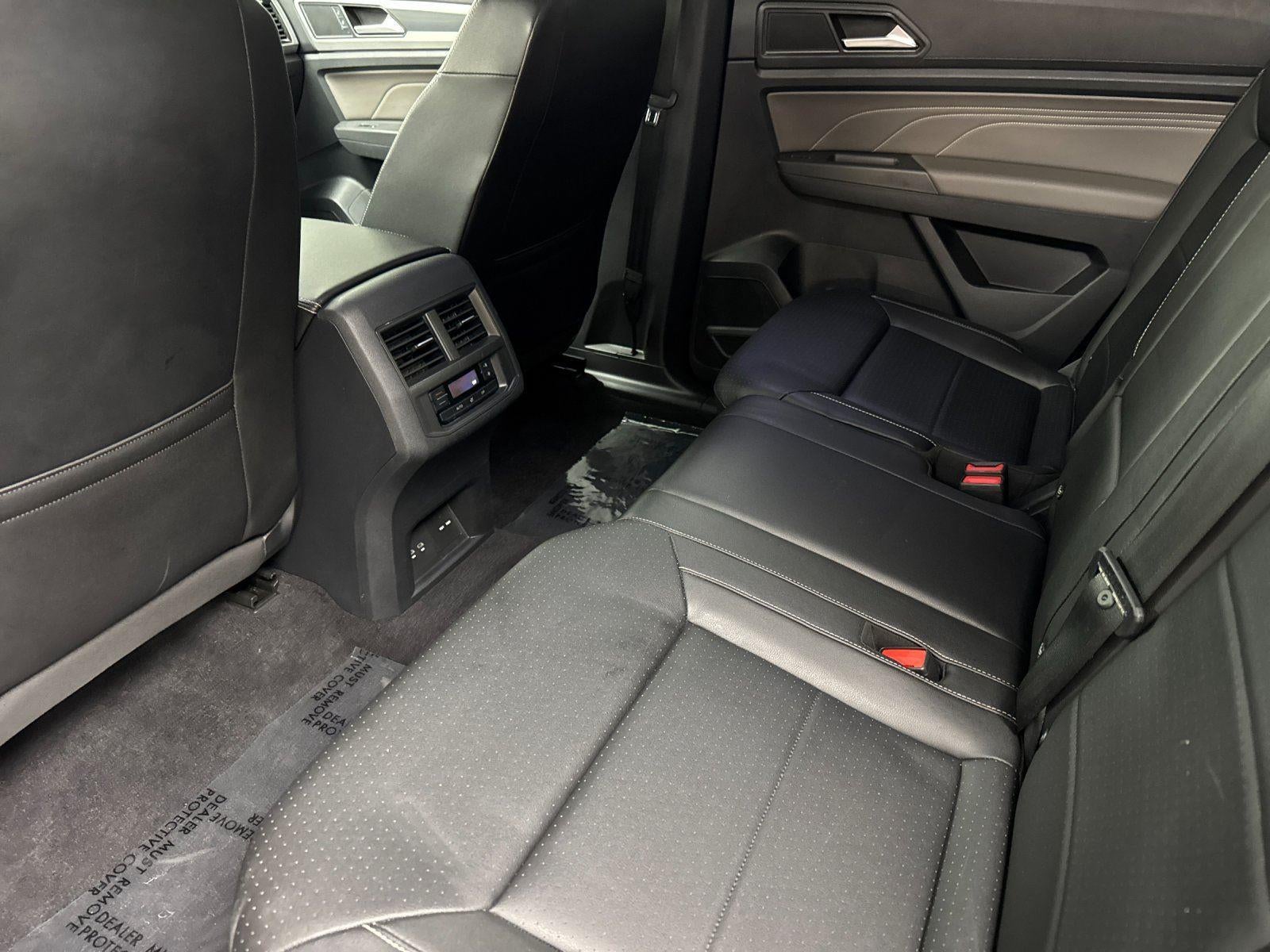 2023 Volkswagen Atlas 3.6L V6 SEL R-Line Black