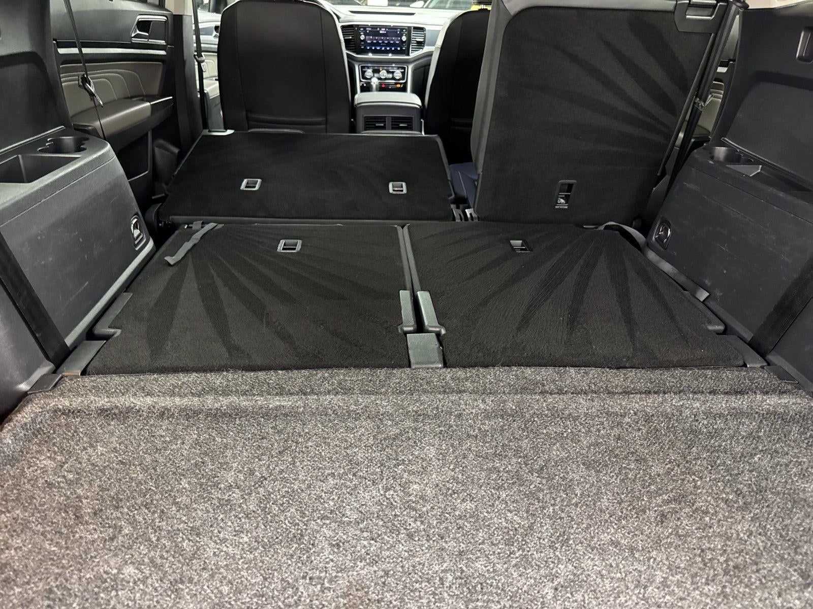 2023 Volkswagen Atlas 3.6L V6 SEL R-Line Black