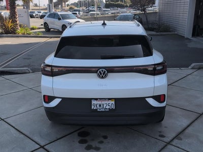 2023 Volkswagen ID.4 Pro