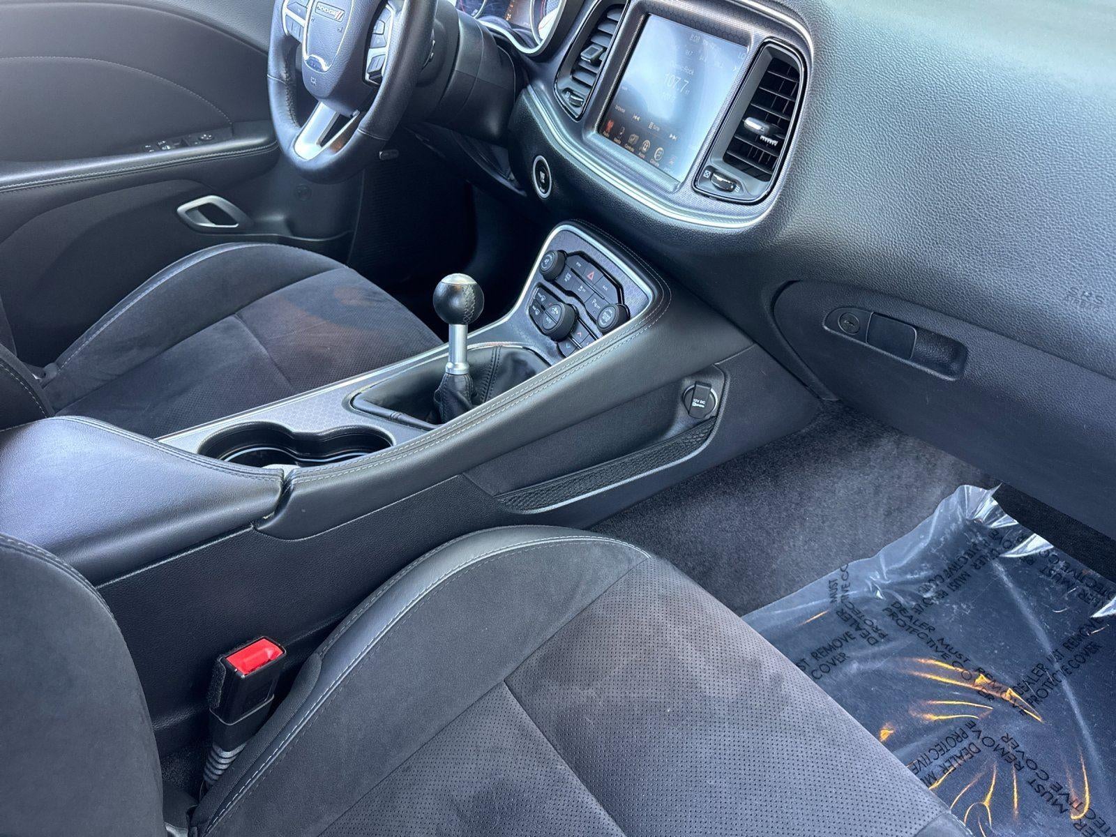 2016 Dodge Challenger 392 Hemi Scat Pack Shaker