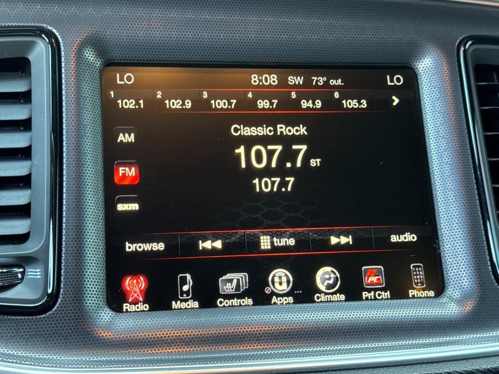 2016 Dodge Challenger 392 Hemi Scat Pack Shaker