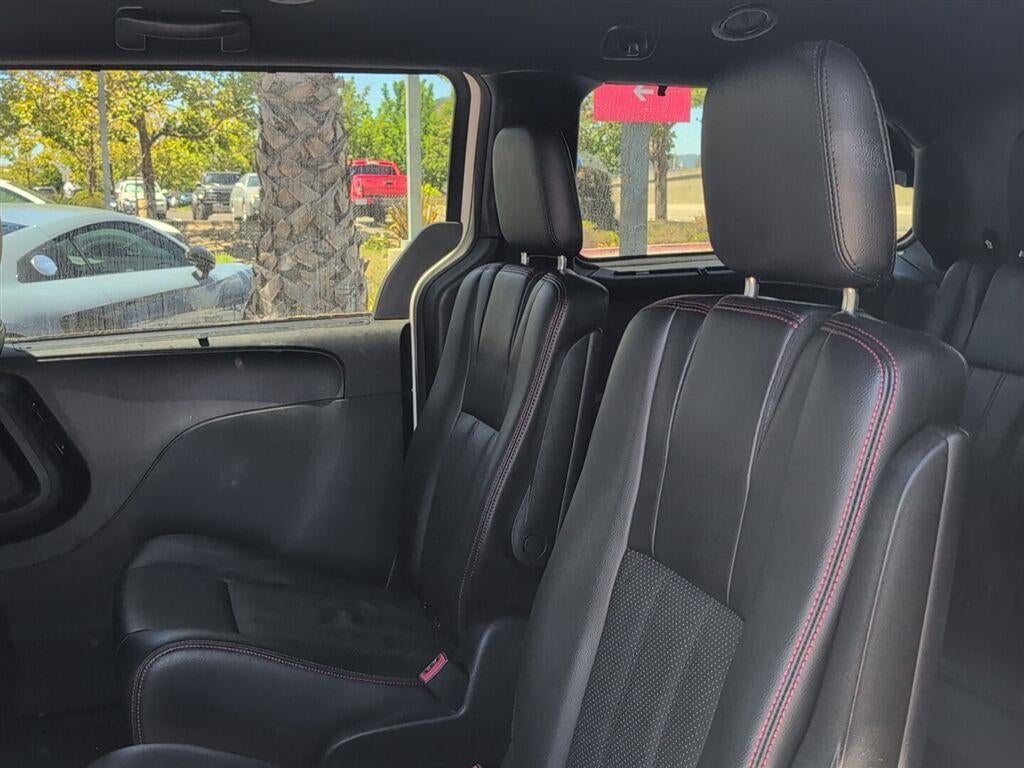 2013 Dodge Grand Caravan R/T