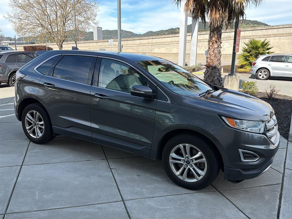 2017 Ford Edge Titanium