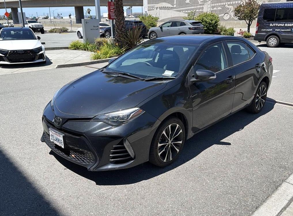 2018 Toyota Corolla XSE AT's photo