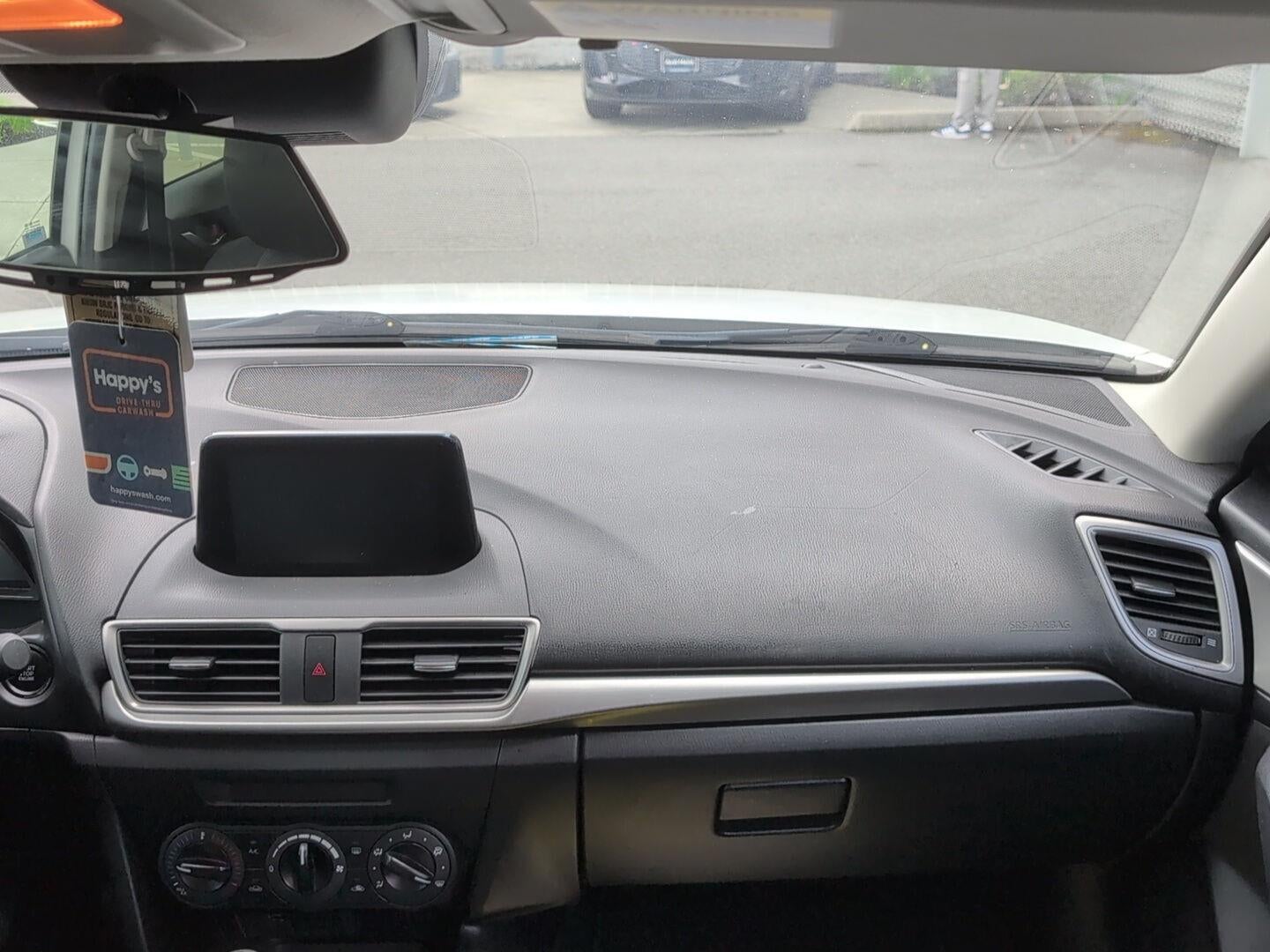 2018 Mazda Mazda3 4-Door Sport